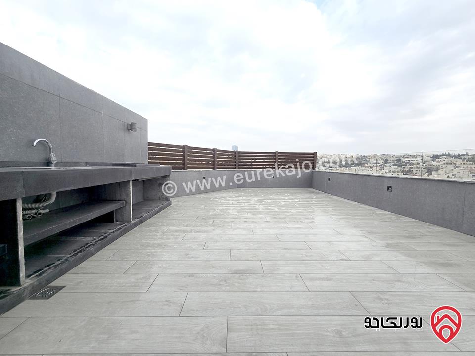 شقة دوبلكس مميزة طابق اخير مع روف مجموع المساحة 350 متر مربع للايجار في عمان - دير غبار