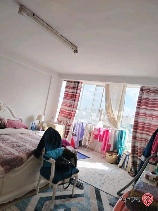 شقة طابق ثالث مساحة 177م للبيع في عمان - ام أذينة