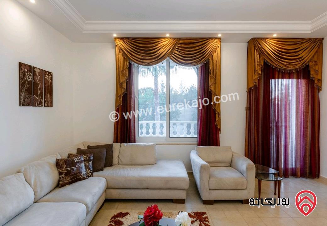 فيلا مساحة 981م على أرض 609م للبيع في عمان - دابوق قرب بوابة القصر