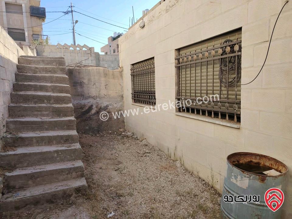 بيت مستقل مساحة 230م على أرض 600م للبيع في عمان - القويسمة جبل الحديد 