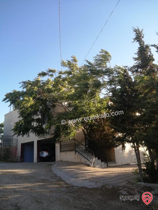 مزرعة مساحة الأرض 4 دونم و 398م والبناء 230م للبيع في جرش - قفقفا