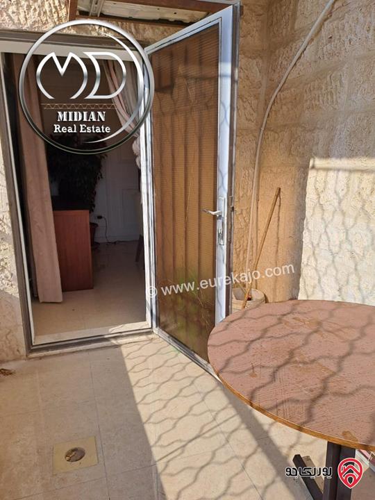 شقة مفروشة للايجار في عمان - الشميساني مساحة 180م طابق ثالث تشطيبات و فرش سوبر ديلوكس اطلالة جميلة