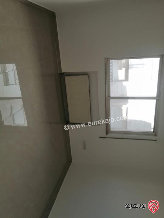 شقة مساحة 200م طابق اول للايجار في عمان - أم أذينة