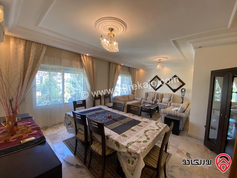 شقة مميزة طابق ثالث مساحة 213م للبيع في عمان - عبدون الدوار الخامس 