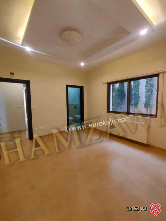 شقة شبه أرضية مساحة 220م داخلي و 80م خارجي للايجار في عمان - دير غبار 