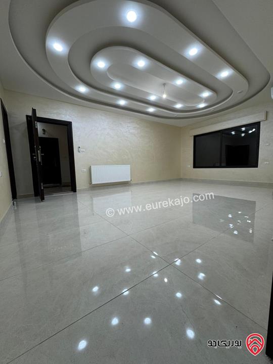 شقة فاخرة مساحة 180م طابق أول للبيع في عمان - الجبيهة 