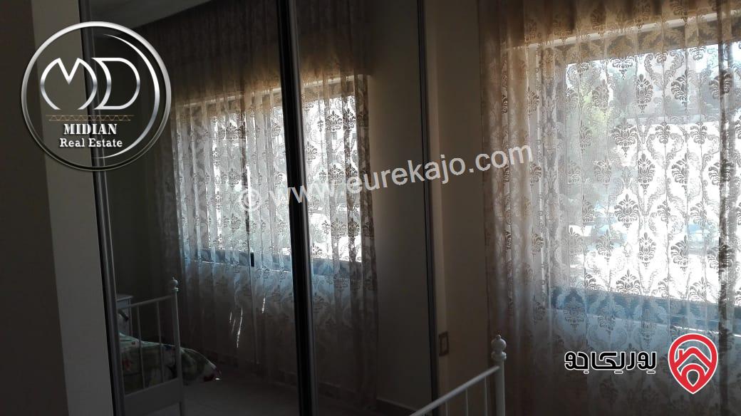 شقة مفروشة طابق ثاني مساحة 90م مع مسبح للبيع في عمان - دير غبار