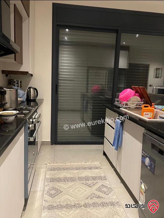 فيلا مساحة 200م على ارض 420م للبيع في عمان - ابو نصير 