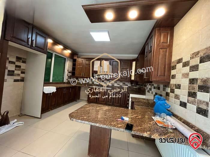 شقة ديلوكس فارغة طابق ثالث مساحة 180م للايجار في عمان - خلدا