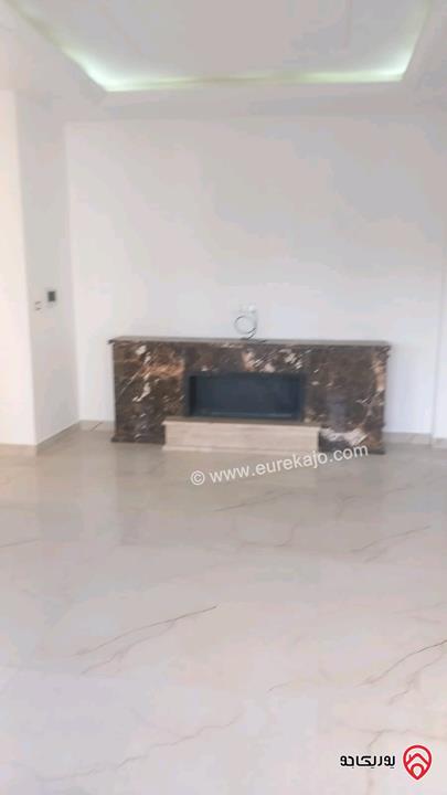 شقة طابق أول مساحة 205م للبيع في عمان - الجبيهة