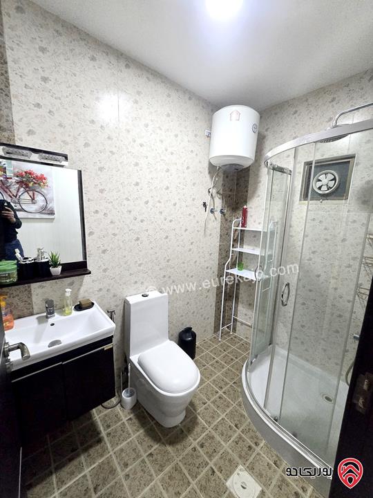 شقة أرضية مساحة 111م مع تراس 40م للبيع في عمان - خلدا 