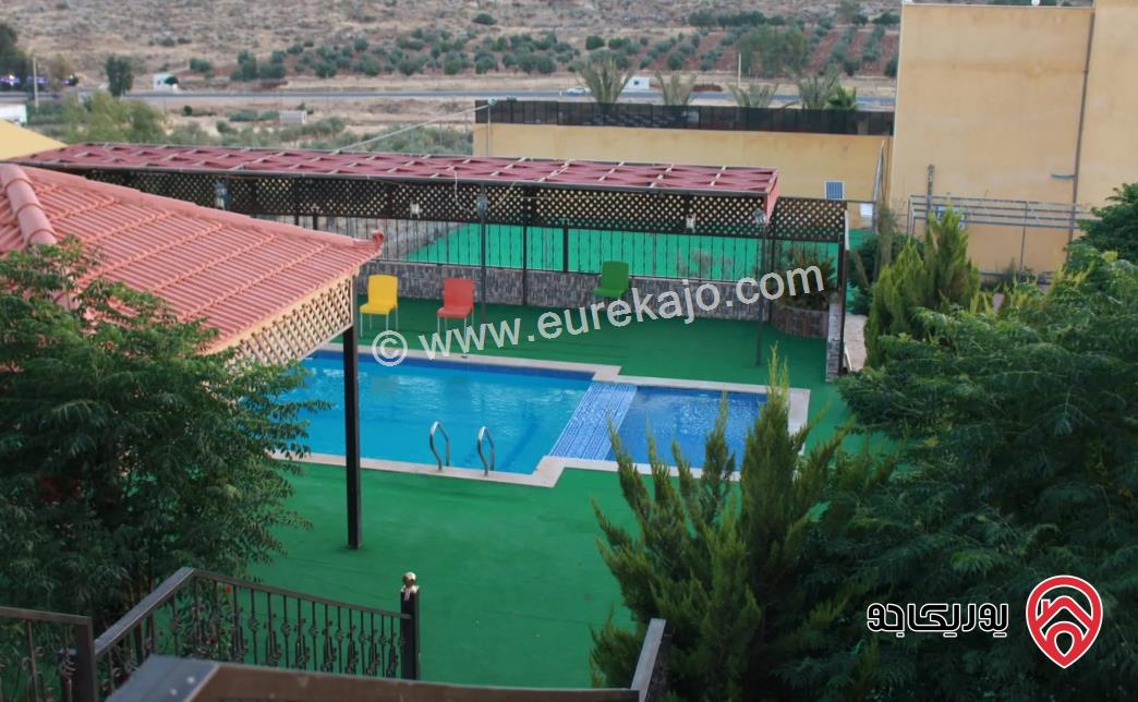 مزرعتان مساحة بنائهم 390م على نفس قطعة الأرض مساحتها 4500م للبيع في جرش  - دحل