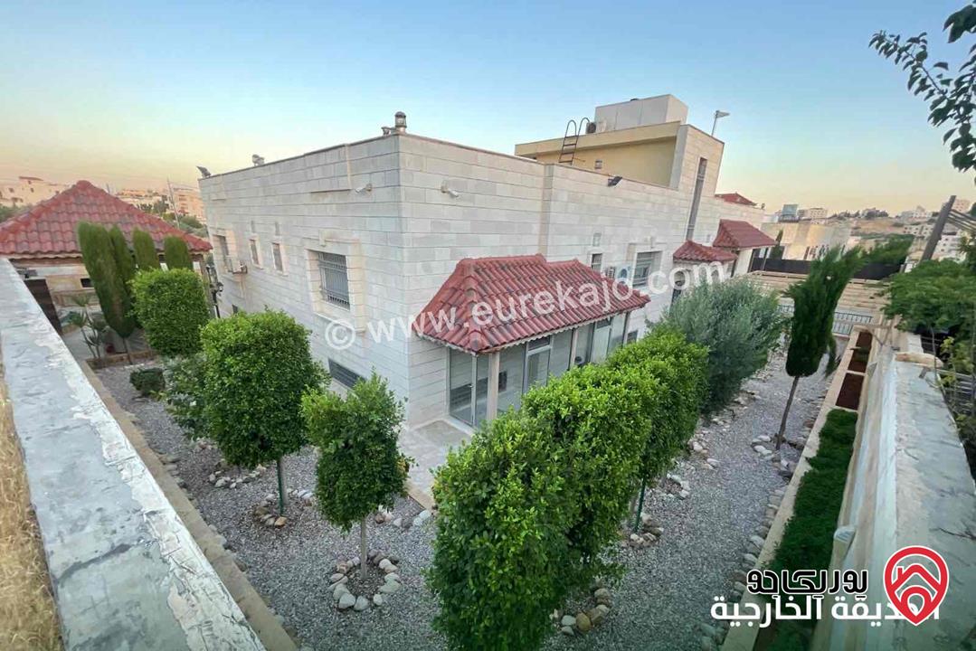 فيلا فخمة مساحة 950م على ارض 1037م للبيع في عمان - شفابدران 