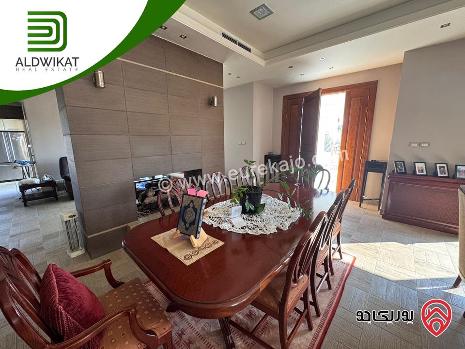 فيلا مساحة الارض 1600م ومساحة البناء 1100م مساحة الحديقة 400م للبيع في السلط - منطقة السرو 