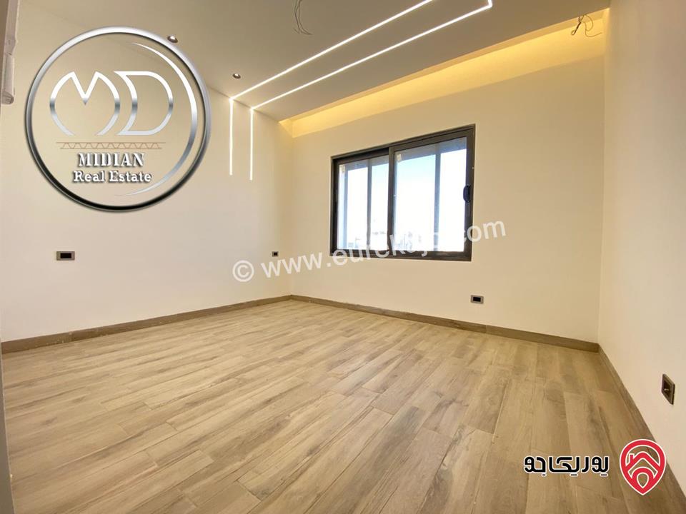 شقق فارغة للايجار في عمان - الرابية مساحات 180م تشطيبات و ديكورات عصرية فاخرة اطلالة جميلة جديدة لم تسكن