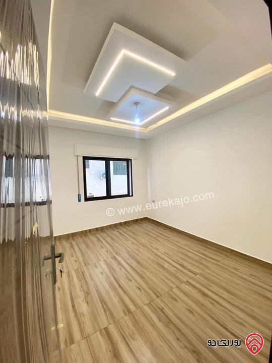 شقة ارضية مساحة 145م داخلي و 25م خارجي للبيع في عمان - ابو علندا اسكان الكهربا 