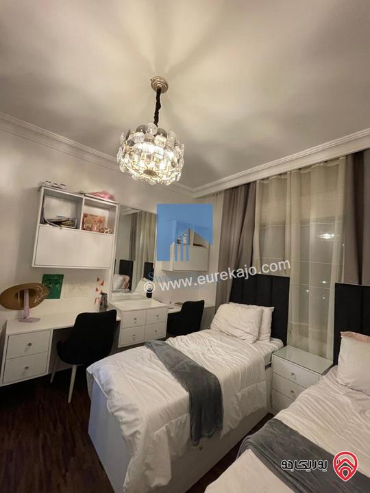 شقة مميزة للبيع في عمان - أم السماق مقابل روان كيك طابق ثالث مع روف دوبلكس 210م بسعر مغري