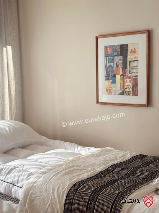 شقة فاخرة مفروشة طابق ثالث مساحة 107م للايجار في عمان - دير غبار