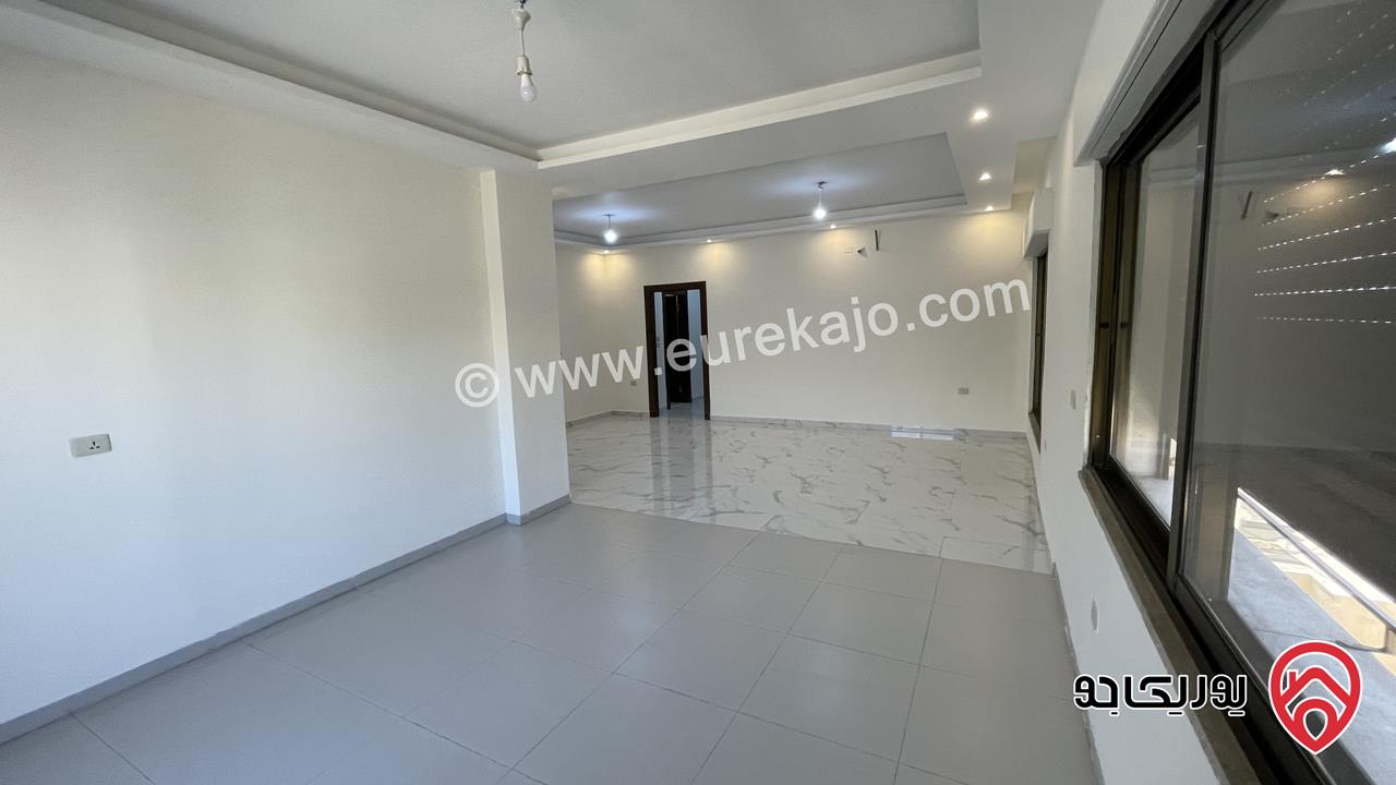 شقة بناء جديد لم تسكن بعد مساحة 178م طابق ثالث للبيع في عمان - مرج الحمام