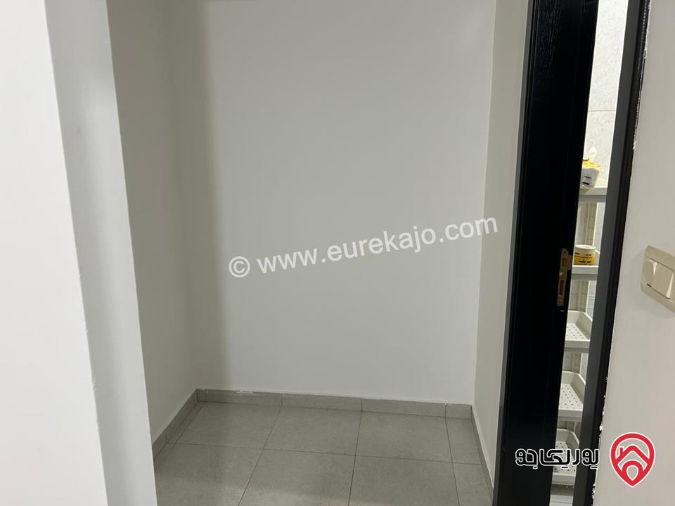 شقة ارضية مساحة 196م داخلي و 70م خارجي للبيع في عمان - ضاحية الامير راشد