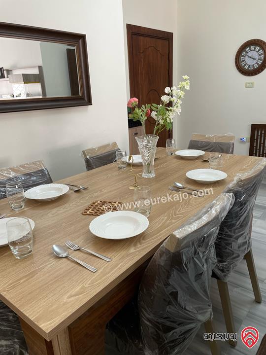 شقة طابق ثالث مساحة 120م للايجار مفروشة في عمان - الجاردنز حي البركة