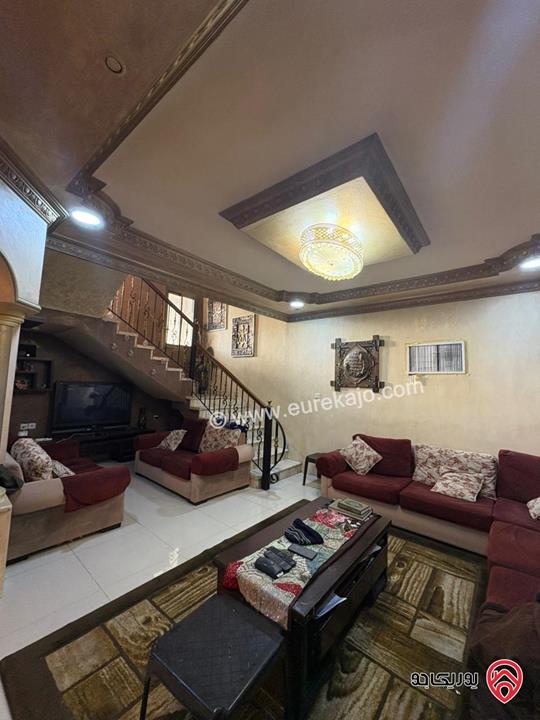 فيلا مساحة 500م على أرض 406م للبيع في الزرقاء - جبل طارق قرب اسواق مكة  