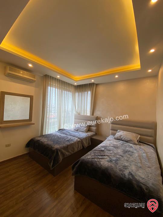 شقة مفروشة طابق ثالث مساحة 95 م للايجار في الصويفية