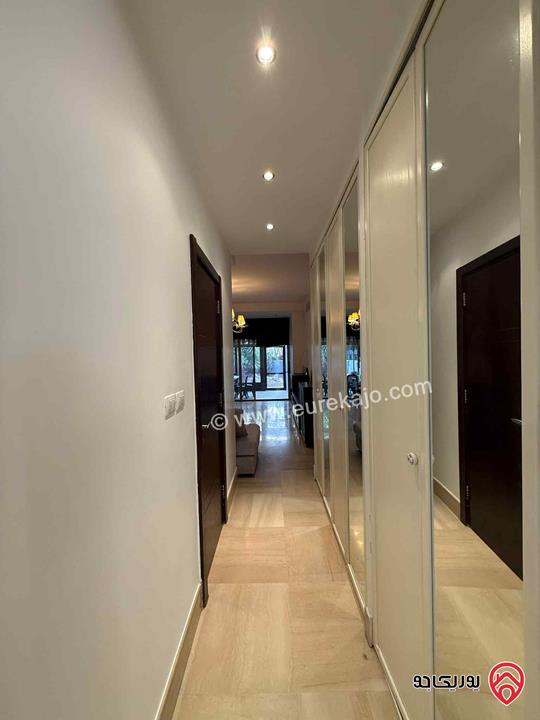 شقة أرضية ضمن كومباوند مساحة 180م مفروشة للبيع في عمان - عبدون - شارع القاهرة