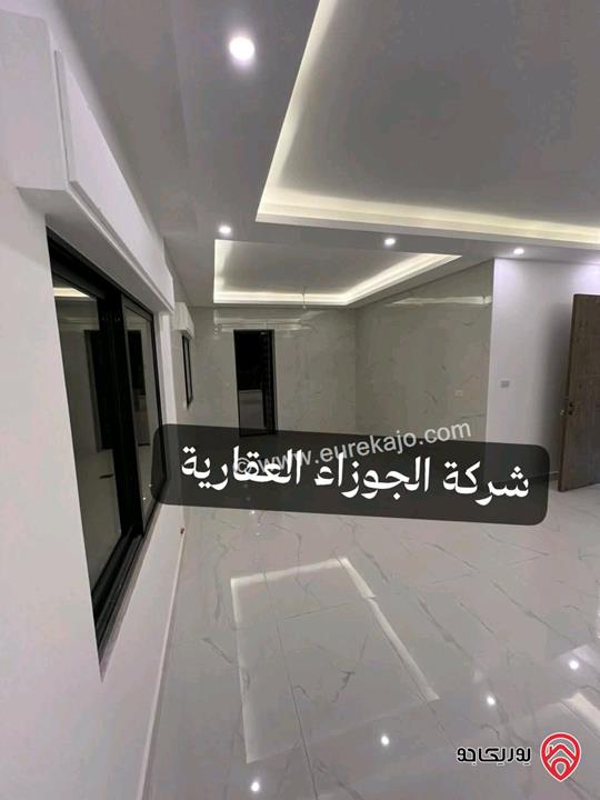 شقة أرضية فاخرة لم تسكن مساحة 150م داخلي و 30م خارجي للايجار في عمان - الياسمين