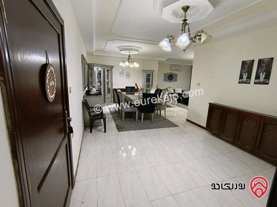 شقة مساحة 184م داخلي و 70م خارجي للبيع في عمان - مرج الحمام دوار البكري