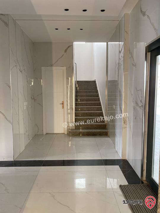 شقق مساحة 160م طوابق متعددة للايجار في اربد عند دوار الثقافة طالبات فقط