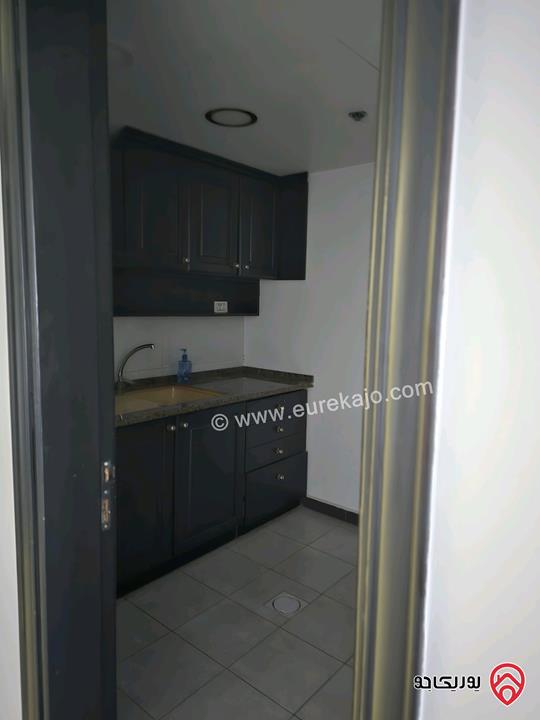 مكتب مميز مساحة 95م للايجار في عمان - السابع شارع عبدالله غوشه