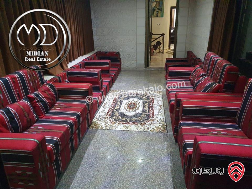 شقة دوبلكس ارضية مفروشة للايجار في عمان - الشميساني مساحة 350م 5 نوم مع ترس و حديقة 150م سوبر ديلوكس