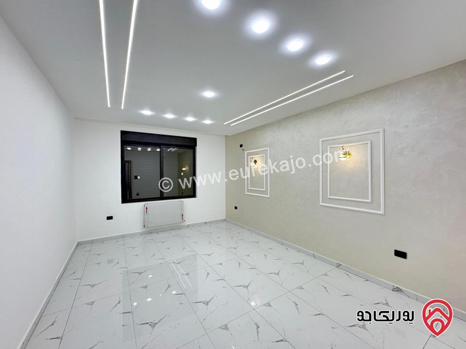 اخر شقتين طابق أرضي مساحة 160م وطابق ثالث دوبلكس مساحة 212م للبيع في عمان - البنيات