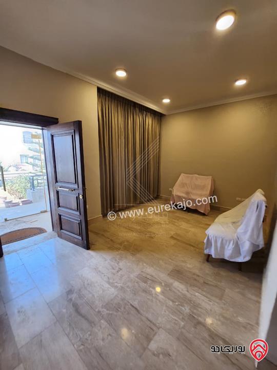 فيلا فاخرة مستقلة دوبلكس مساحة 350م على أرض 671م للبيع في عمان - الأندلسية