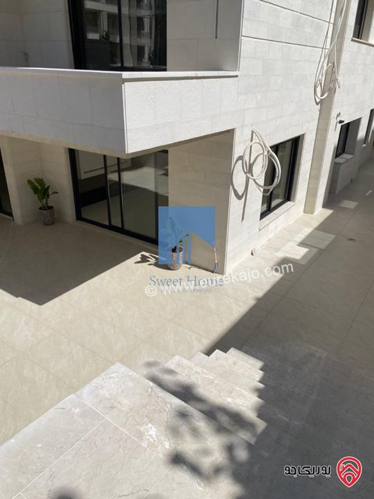 شقة فاخرة للبيع في عمان - أم أذينة قرب أبراج السادس 200م مع حديقة وترسات 250م لم تسكن