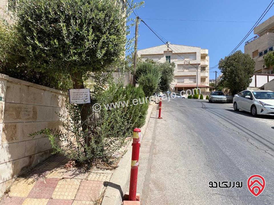 بيت مستقل مساحة 320م على أرض 500م للبيع في عمان - ضاحية الرشيد 