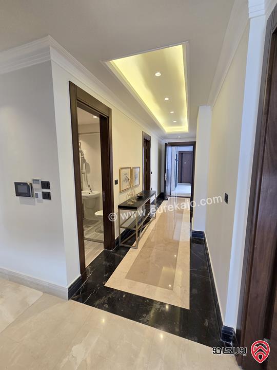 شقة مفروشة طابق أول مساحة 250م للإيجار في عمان - جبل عمان