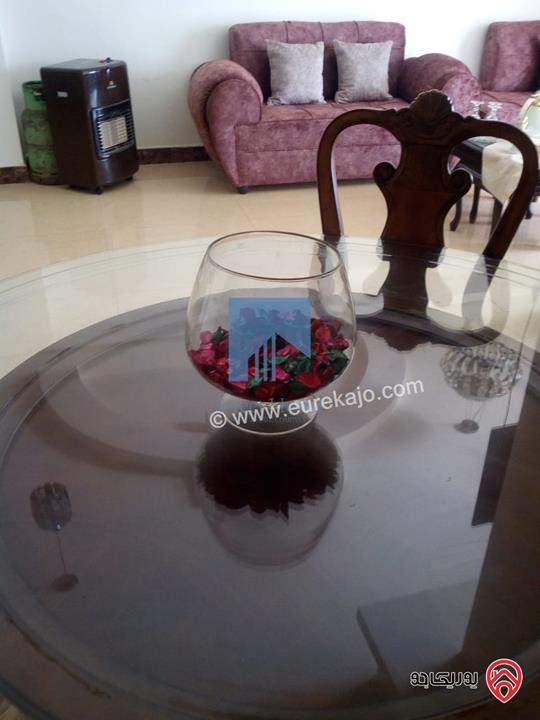 شقة مميزة للبيع في عمان - خلدا قرب الموفنبيك وخلف مطعم ورد طابق اول 100م بسعر مغري