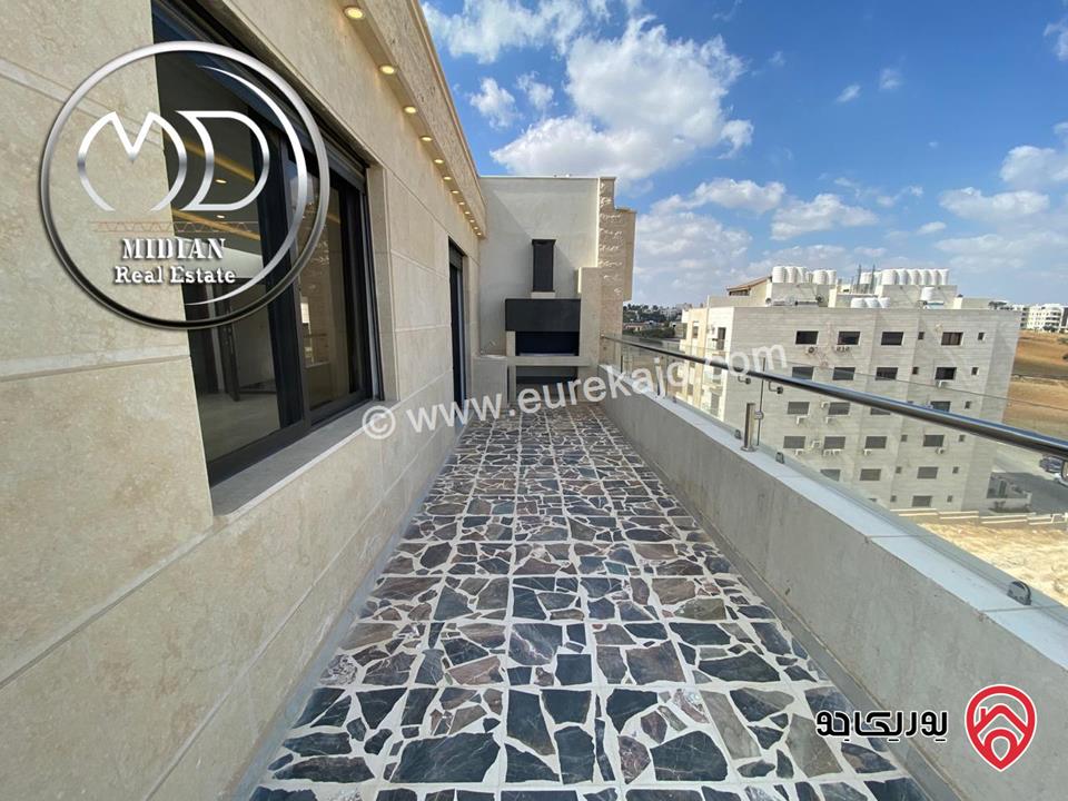 شقة طابق ثالث مساحة 220م للبيع في عمان - الظهير