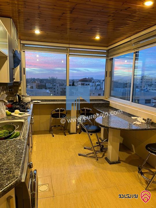 شقة مفروشة فاخرة للبيع في عمان - أم السماق قرب دوار النعيمات طابق ثالث 110م مع روف 110م تشطيب سوبر ديلوكس