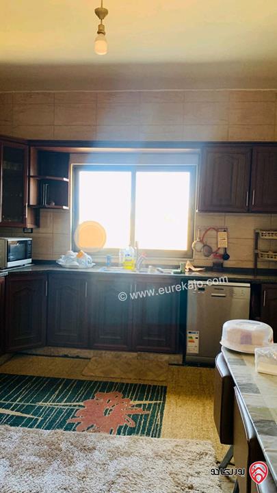 منزل مساحة 153م على أرض 1044م للبيع في عمان - البيادر ابو السوس 