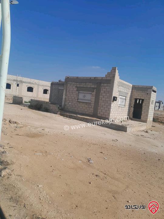 منزل مستقل مساحة 130م على ارض 1 دونم للبيع في المفرق - الخالدية