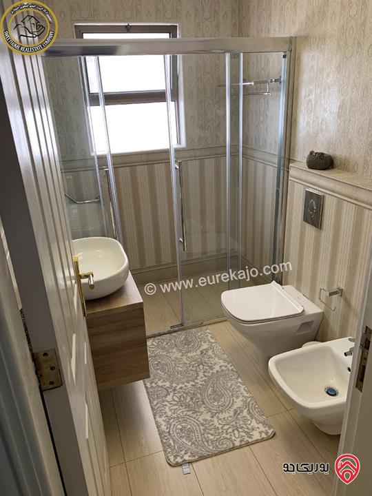 شقة مفروشة طابق ثاني 140م تشطيب سوبر ديلوكس للبيع في عمان - ضاحية الأمير راشد