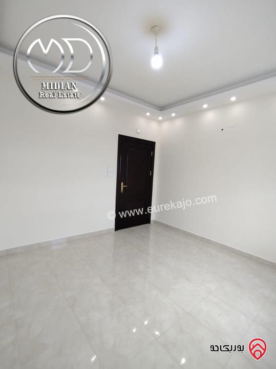 شقة جديدة للبيع في عمان - طابق ثاني ضاحية الرشيد مساحة 160م تشطيبات سوبر ديلوكس اطلالة جميلة بسعر مميز