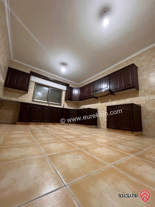 شقة طابق اول من فيلا مساحة 230م للايجار في عمان - دابوق 