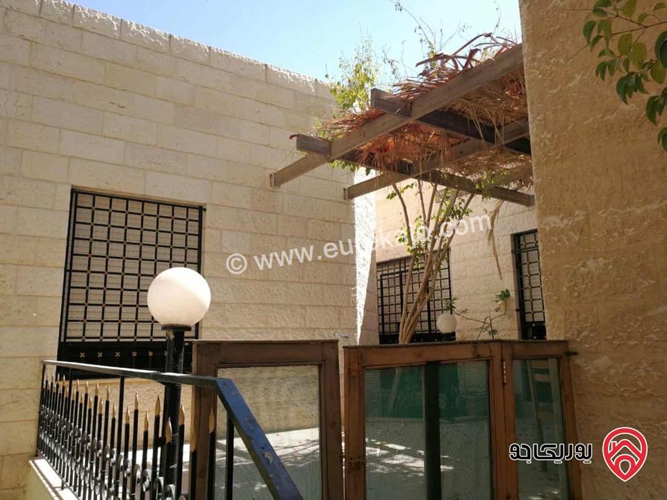 فيلا مساحة 360م على ارض 800م للإيجار في عمان - دير غبار 
