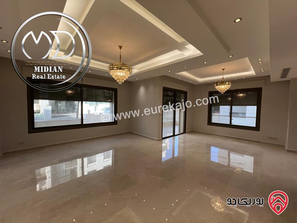 شقة جديدة للبيع في عمان - دير غبار طابق اول مساحة 280م 4 نوم تشطيبات و ديكورات عصرية فاخرة بسعر مغري جداً