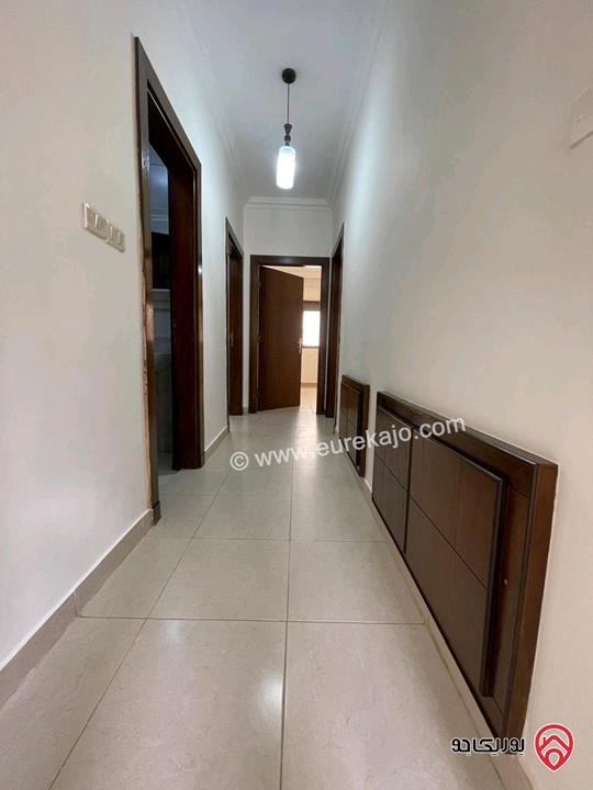 شقة مساحة 135م طابق ثاني للبيع في عمان - ضاحية الرشيد 