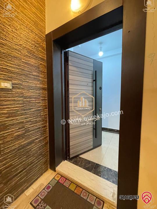 شقة دوبلكس فاخرة طابق ثالث مساحة 220م للايجار في عمان - الرابية